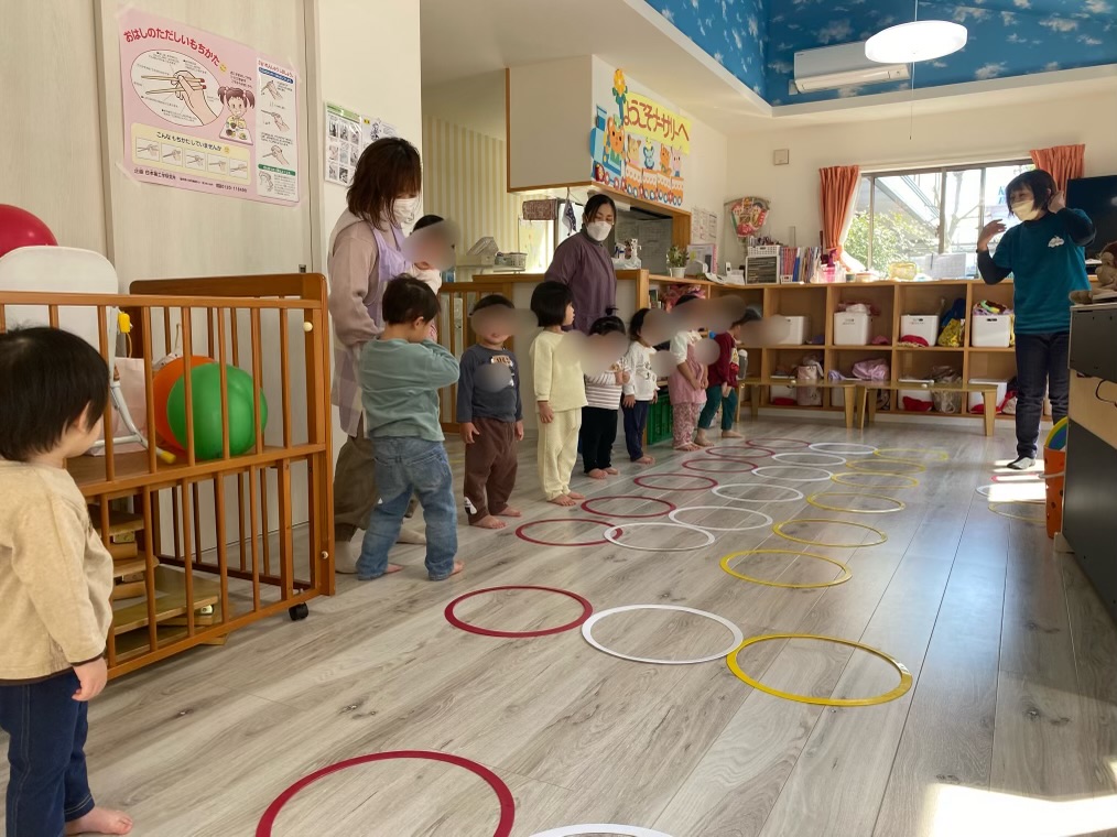 画像：ナーサリールームさち リトミック教室の様子